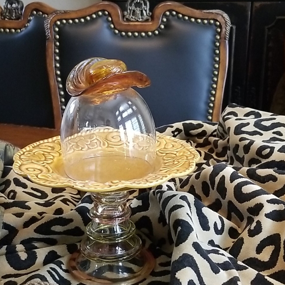 Ropem' in with this Blown Glass cupcake Holder - Picture 5 of 6